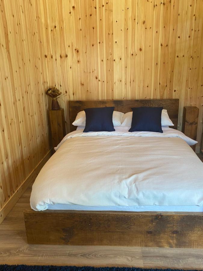 Kingfisher Cabin - Wild Escapes Wrenbury Off Grid Glamping - Ages 12 And Over Baddiley Eksteriør bilde