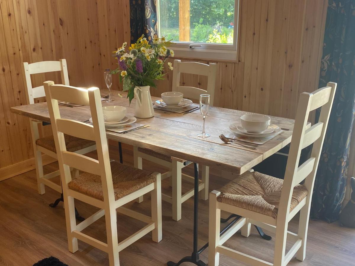 Kingfisher Cabin - Wild Escapes Wrenbury Off Grid Glamping - Ages 12 And Over Baddiley Eksteriør bilde