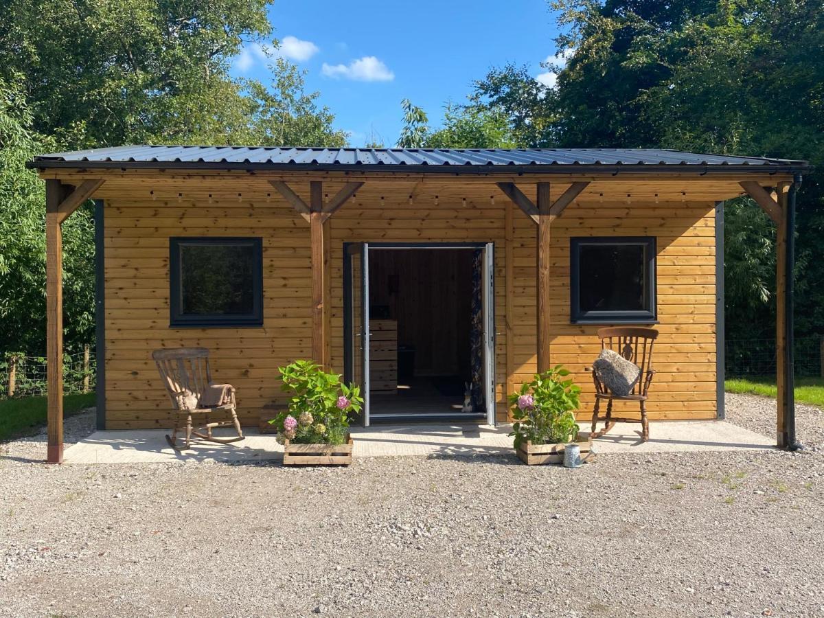 Kingfisher Cabin - Wild Escapes Wrenbury Off Grid Glamping - Ages 12 And Over Baddiley Eksteriør bilde